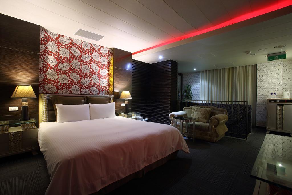 Crystal Business Motel Hsinchu stad Exteriör bild