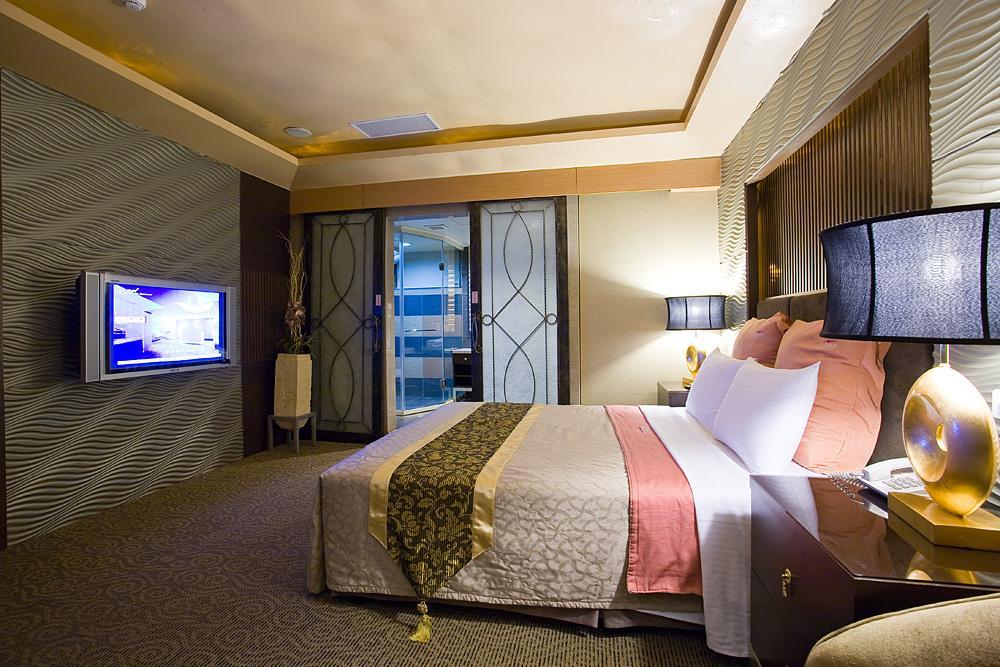 Crystal Business Motel Hsinchu stad Exteriör bild
