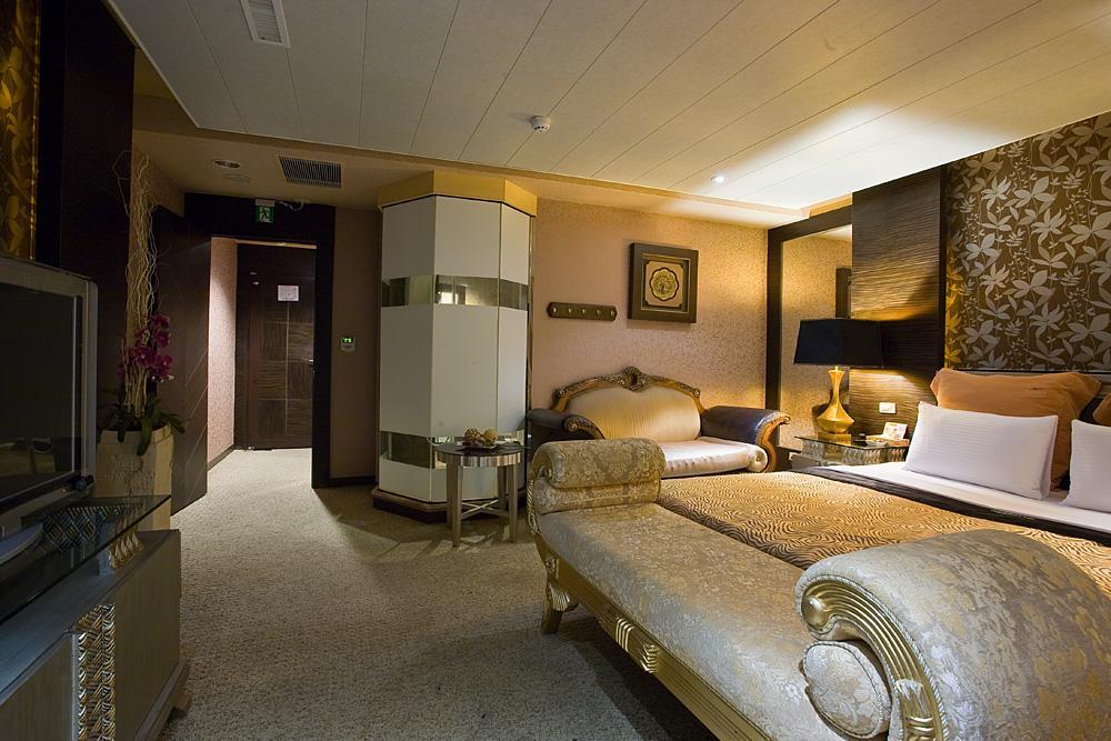 Crystal Business Motel Hsinchu stad Exteriör bild