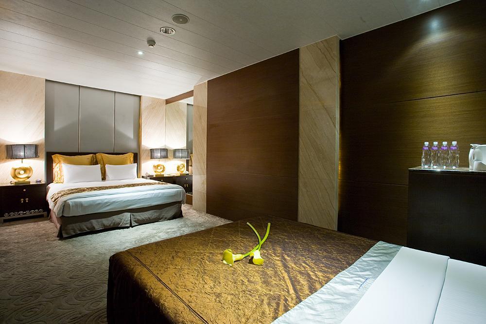 Crystal Business Motel Hsinchu stad Exteriör bild
