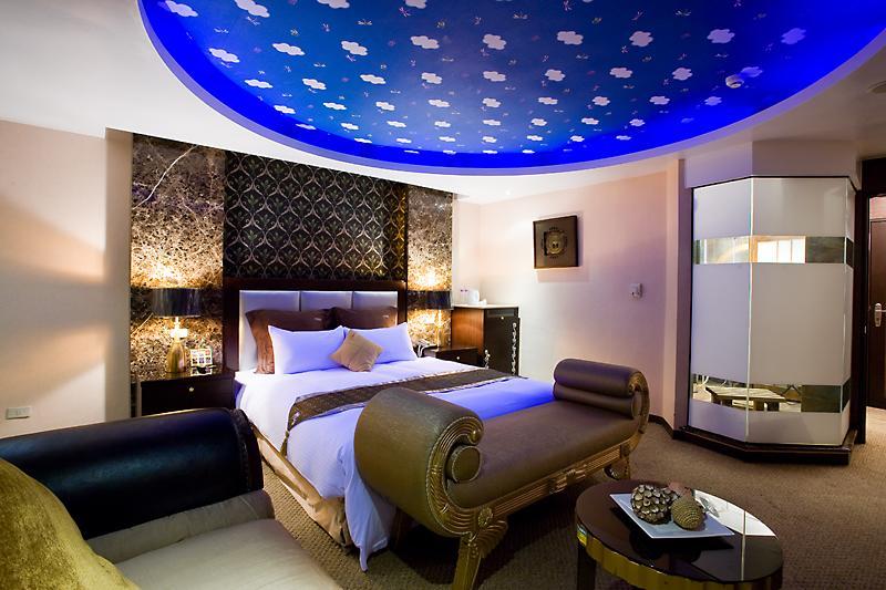 Crystal Business Motel Hsinchu stad Exteriör bild