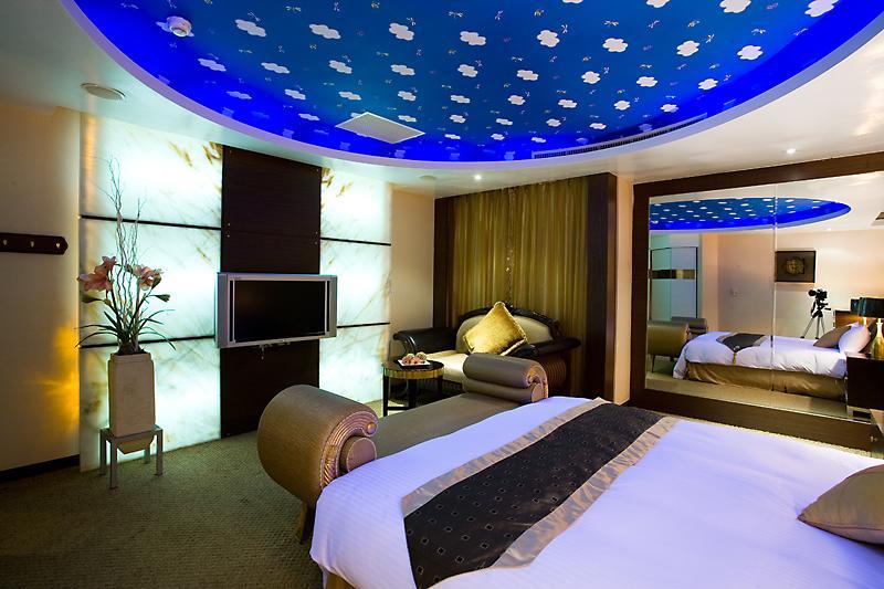 Crystal Business Motel Hsinchu stad Exteriör bild