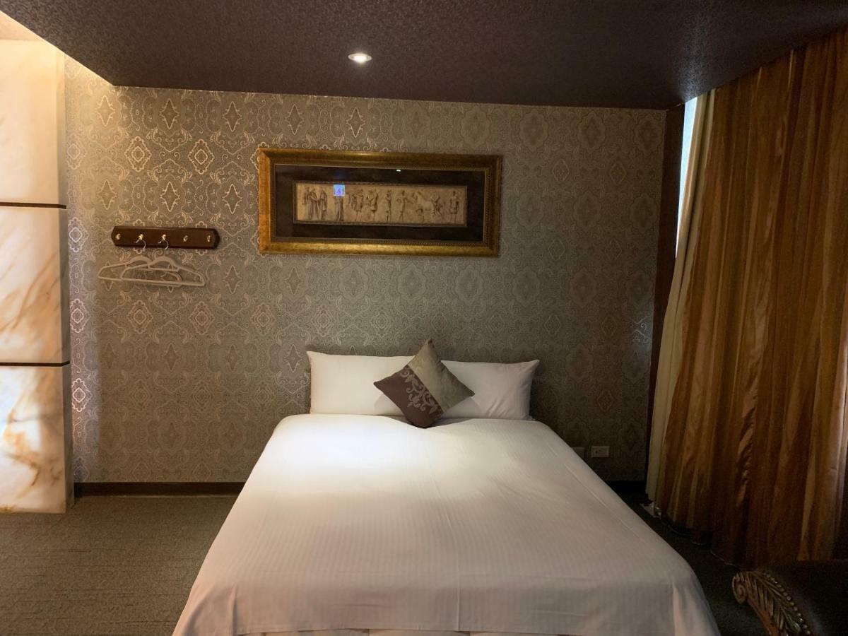 Crystal Business Motel Hsinchu stad Exteriör bild