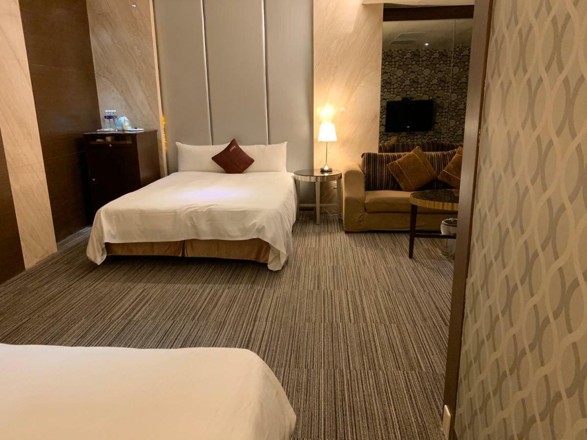 Crystal Business Motel Hsinchu stad Exteriör bild