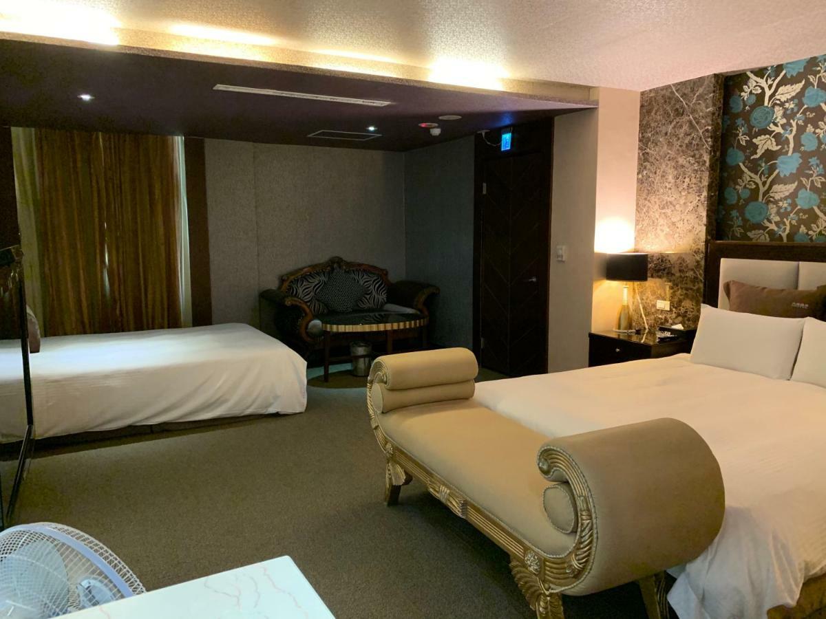 Crystal Business Motel Hsinchu stad Exteriör bild